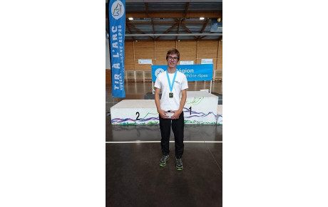 Hugo sur la plus haute marche à Riom